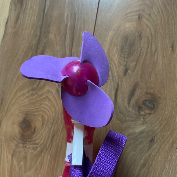 Summer Spray fan - Picture 2 of 3